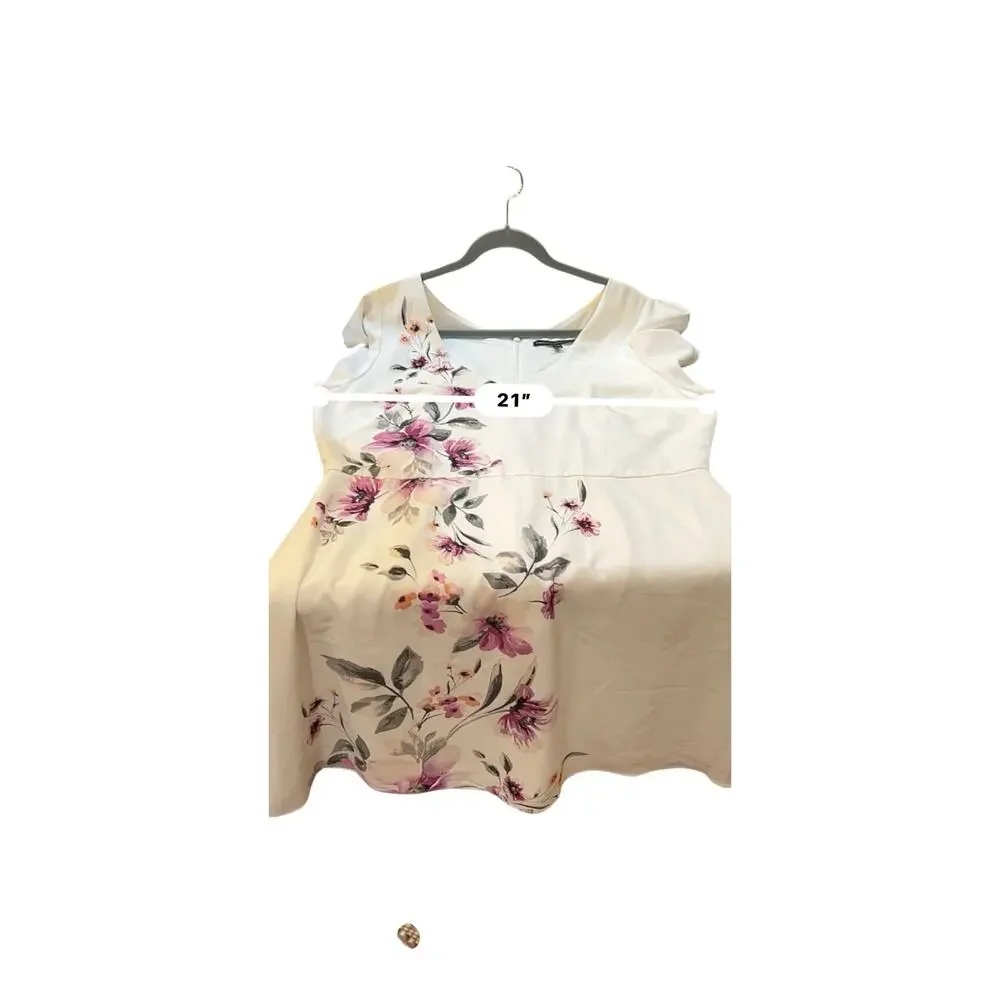 White House Black Market Dress Flower accents Flutter Sleeves Size 16Plus Size.